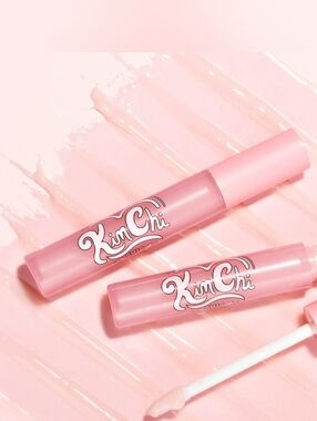 2/$25✨️KimChi Chic Lip Mask✨️